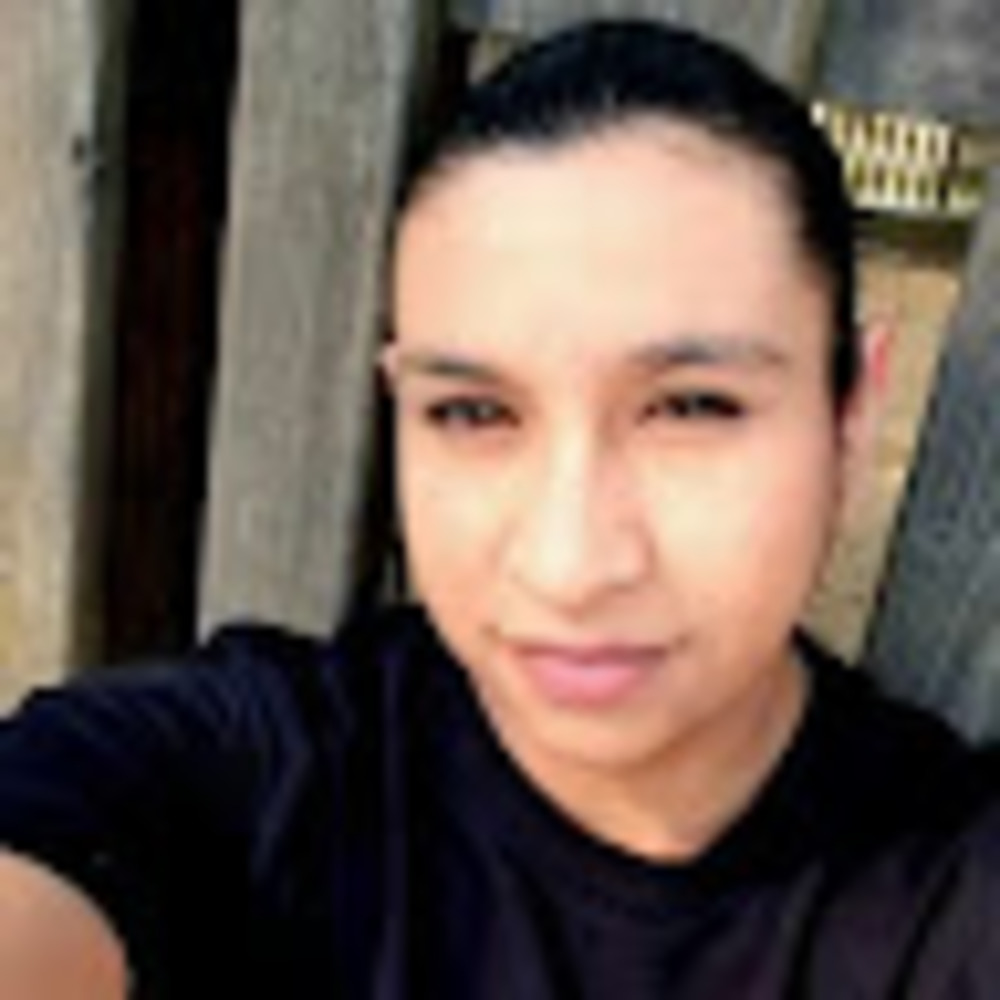 Meet your Posher, Yaneth N